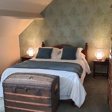 Logis - Hotel & Restaurant Le Gonfalon Germigny-l'Eveque Εξωτερικό φωτογραφία