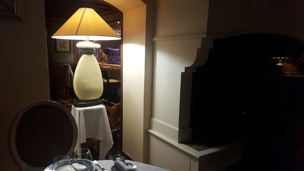 Logis - Hotel & Restaurant Le Gonfalon Germigny-l'Eveque Εξωτερικό φωτογραφία