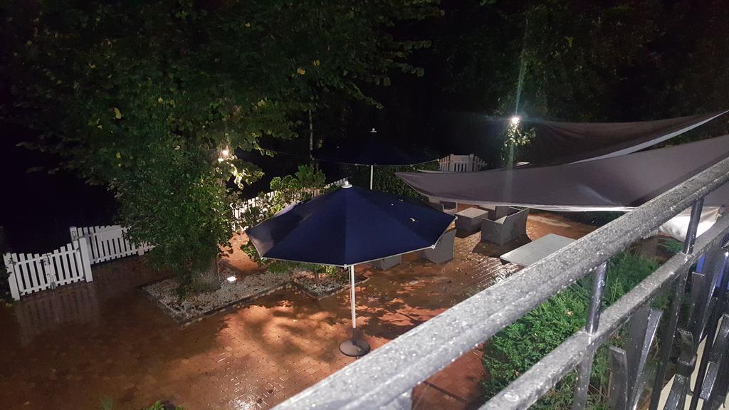 Logis - Hotel & Restaurant Le Gonfalon Germigny-l'Eveque Εξωτερικό φωτογραφία