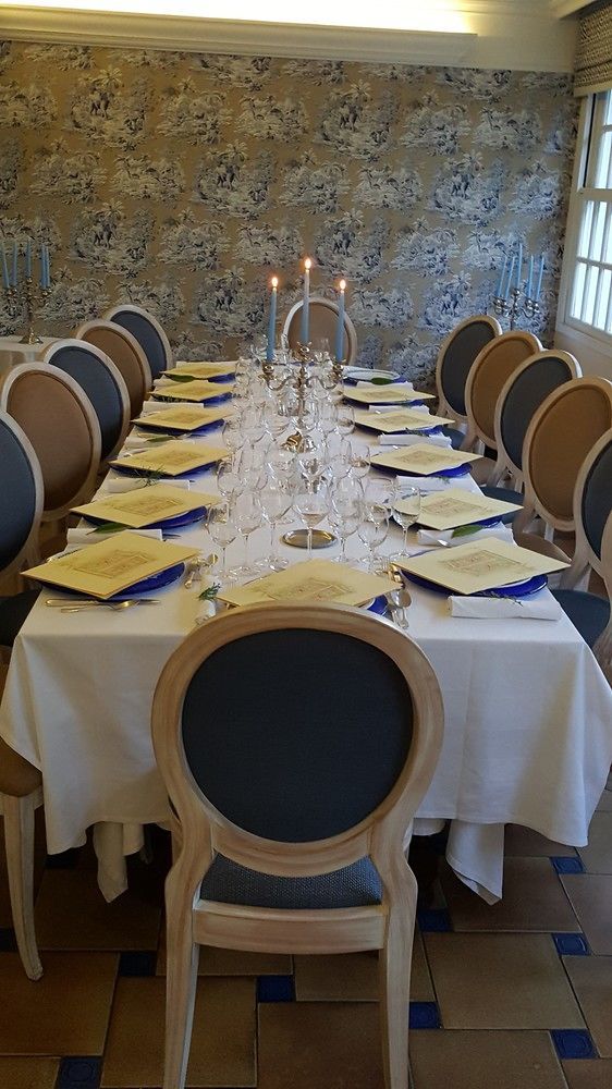 Logis - Hotel & Restaurant Le Gonfalon Germigny-l'Eveque Εξωτερικό φωτογραφία