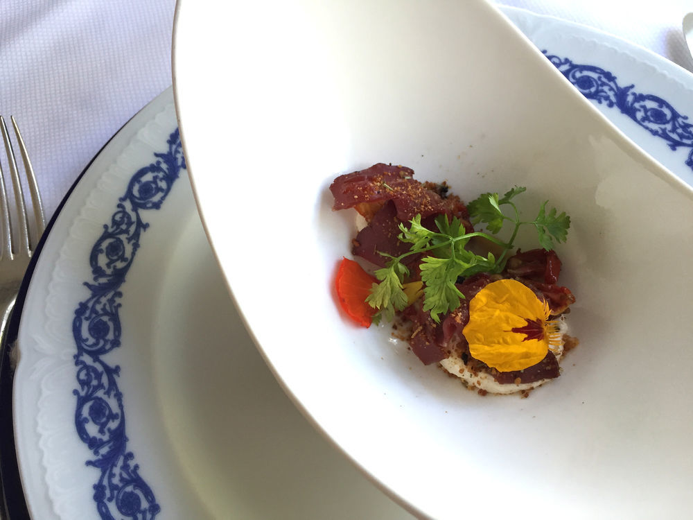Logis - Hotel & Restaurant Le Gonfalon Germigny-l'Eveque Εξωτερικό φωτογραφία